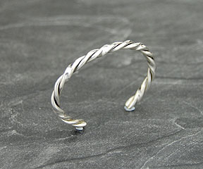 Navajo M. Tahe Sterling Silver Twist Baby Bracelet   